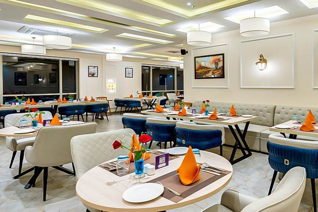 Click Collection Grand Gateway Varanasi 10/19