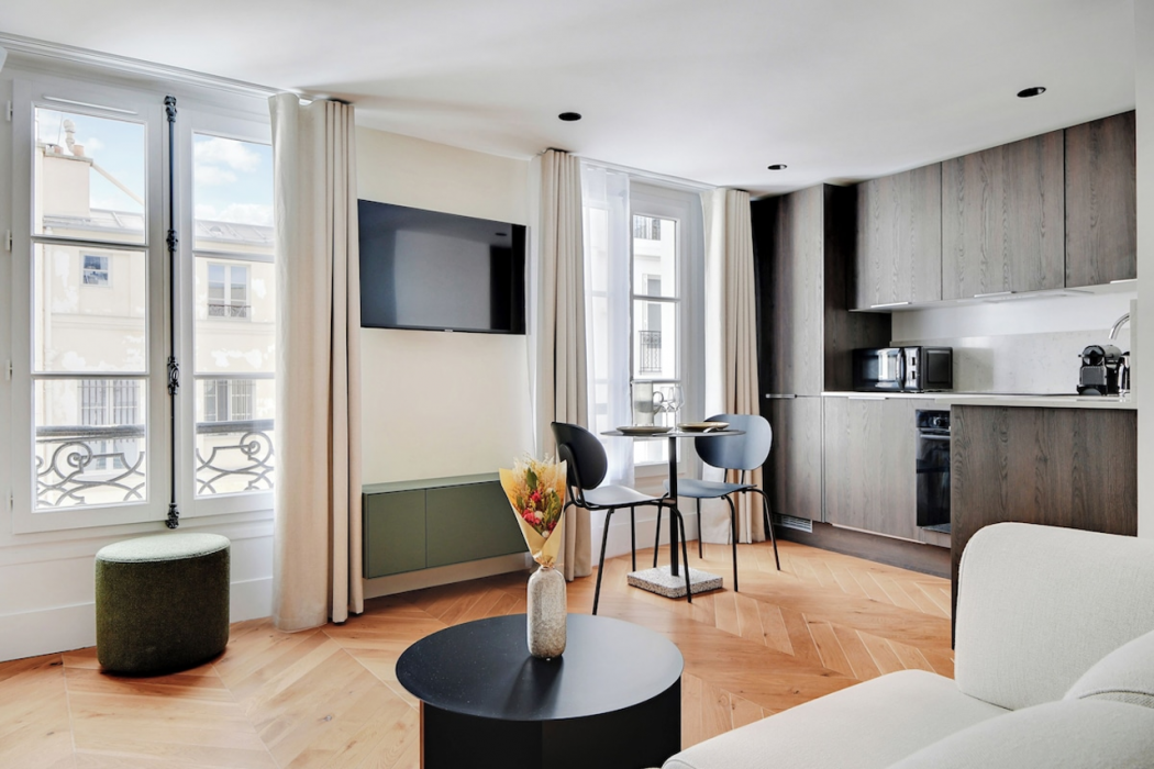 B48 Paris Haussmann 6/18