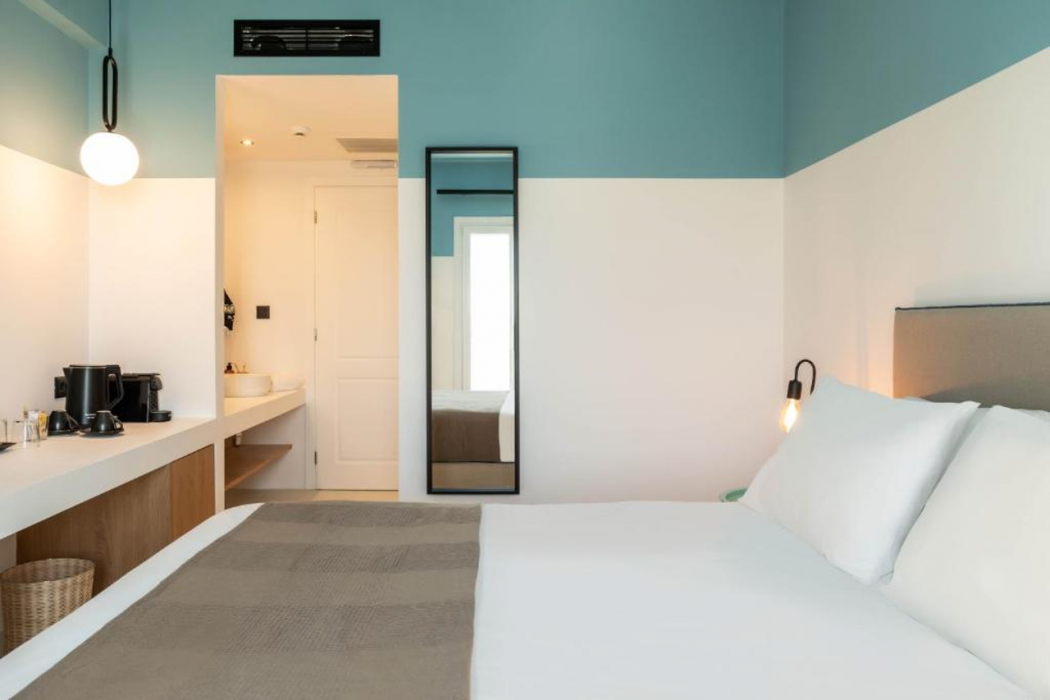 Play Paros, a member of Brown Hotels 13/62