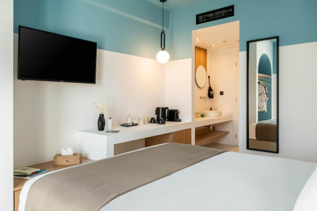 Play Paros, a member of Brown Hotels 10/62