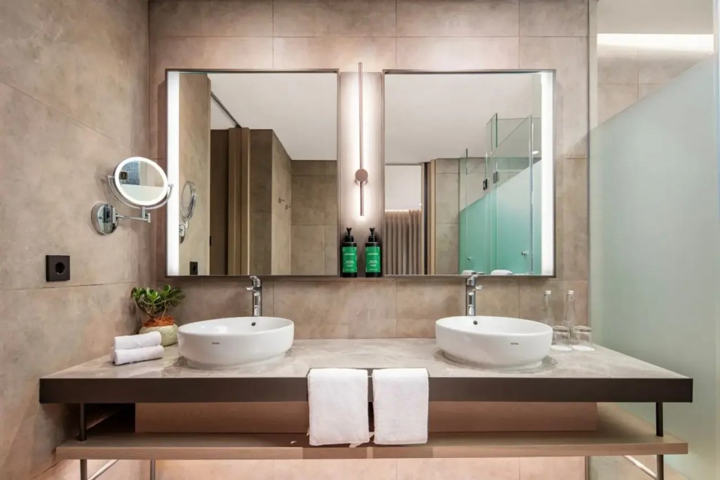 Crowne Plaza by IHG Labuan Bajo 4/20