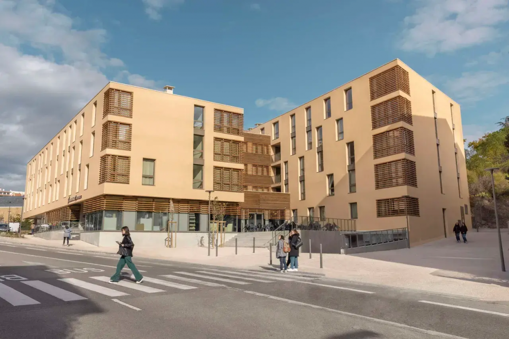 ibis Styles Aix-en-Provence Université 1/28