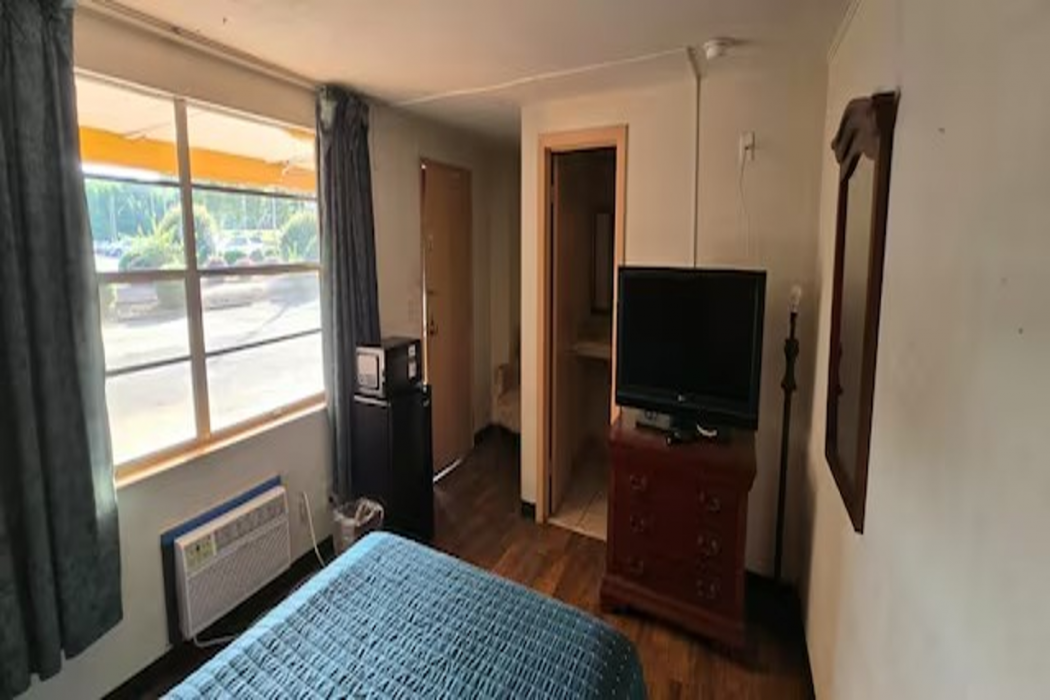 Lion Inn Albemarle By Hotel O Near US 52 10/37