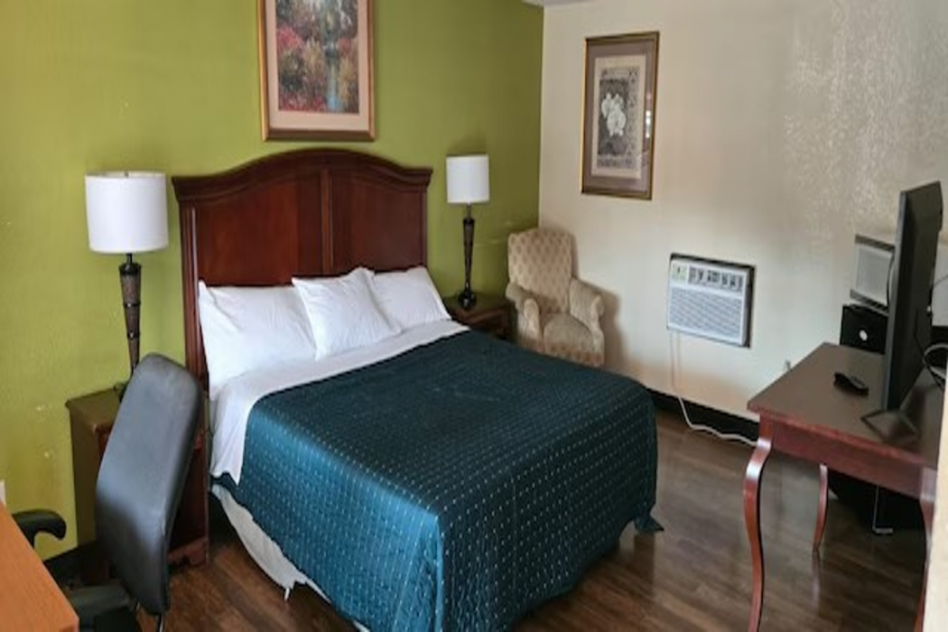 Lion Inn Albemarle By Hotel O Near US 52 8/37