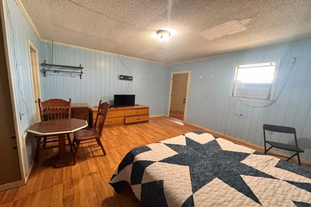 Southern Inn Lake Village Near Greenville MS 1 6/19