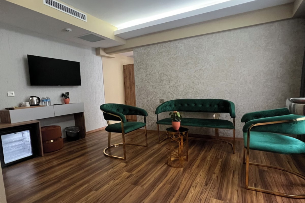 Ozer Palace Hotel 9/20