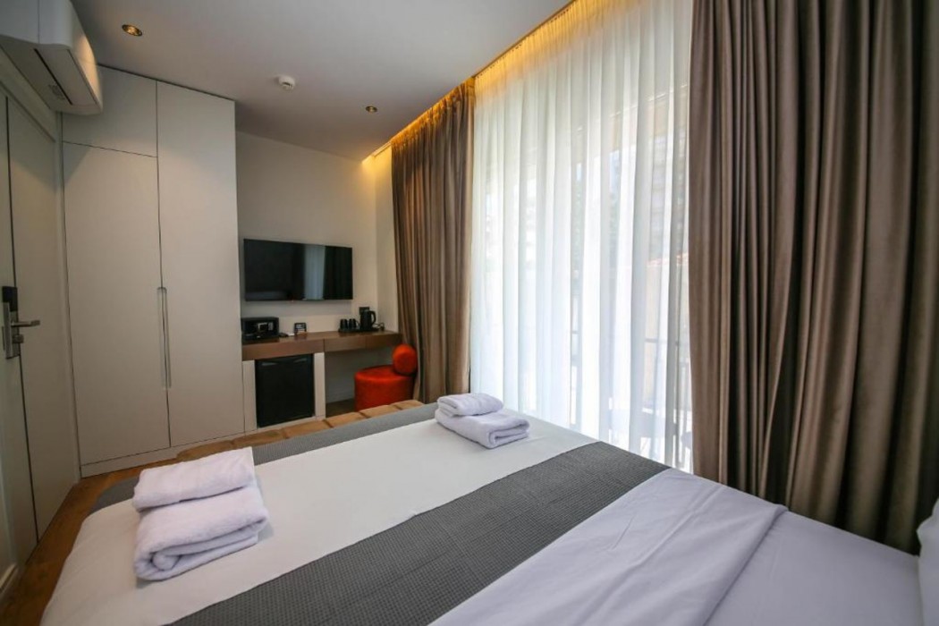 Comfort Boutique Hotel Tirana 9/60