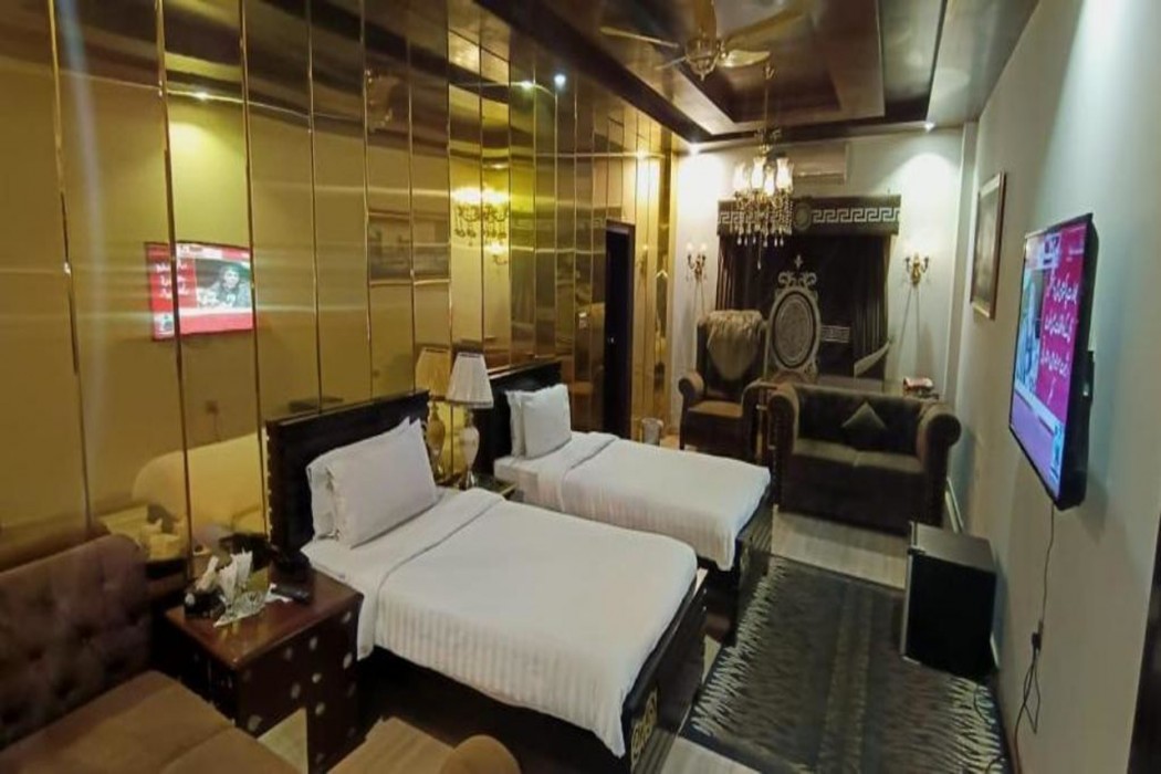 Hotel Royal Mansion - Multan 9/21
