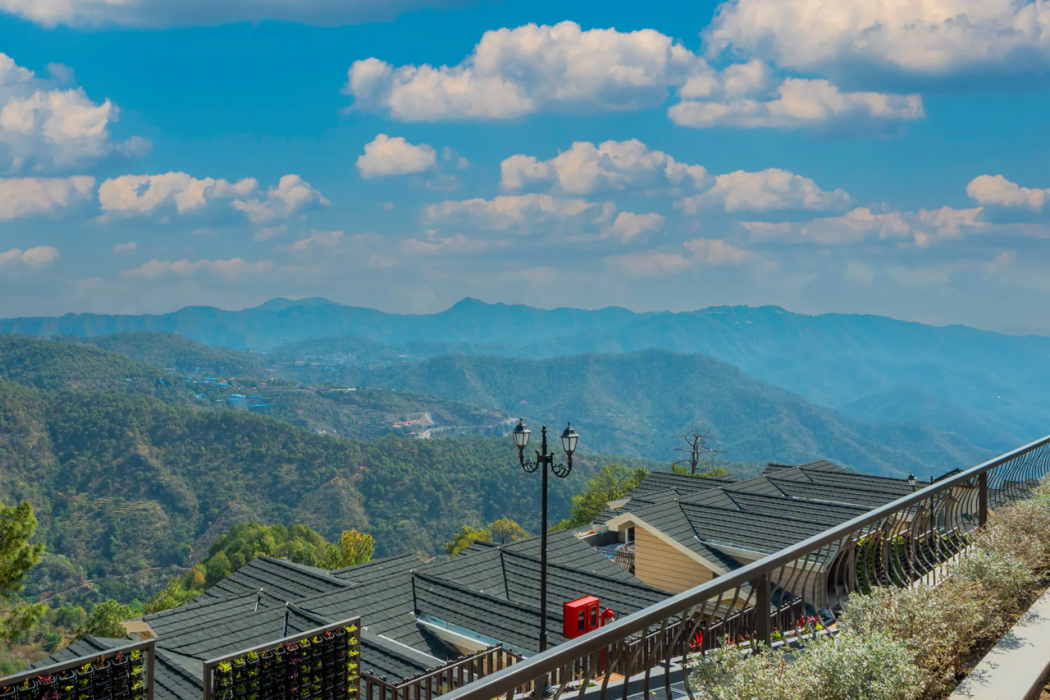 ELIVAAS Prive The Royce Orchid Luxe 4 BHK Hilltop Villa With Steam Room, Pvt Pool & 360 Hill Views 35/40