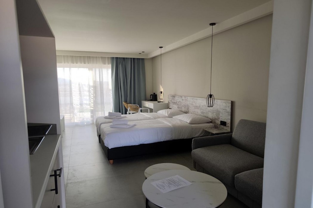 Room at Evita Flamingo, Marmari