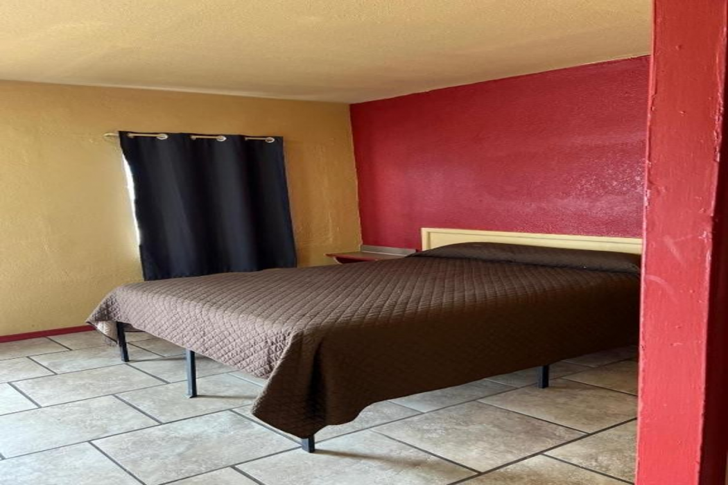 Holiday Motel Tulsa OK 9/20
