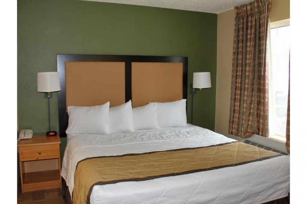 Motel6 Minneapolis Airport Eagan North MN 13/19