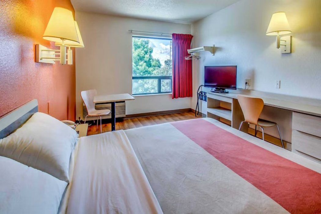 Motel6 Suites Buffalo Amherst, NY 6/18