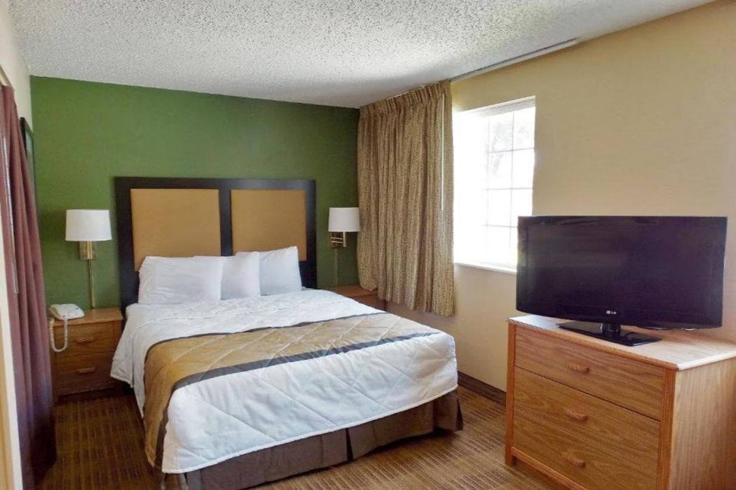 Motel6 Suites Philadelphia Malvern Swedesford Rd, PA 8/20
