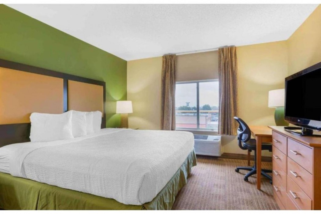 Motel6 Suites Findlay Tiffin Avenue, OH 8/30