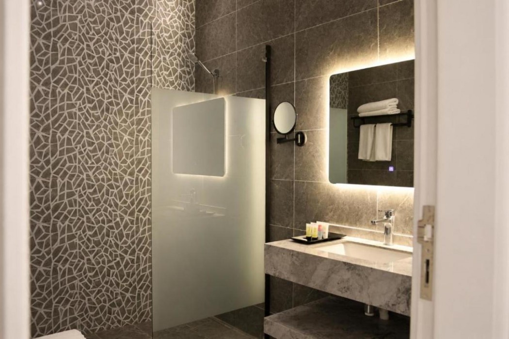 Leaf Suites in AR RASS