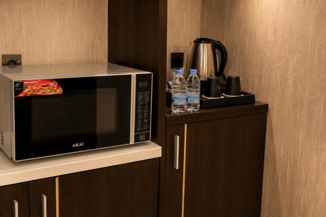 Leaf Suites 9/20