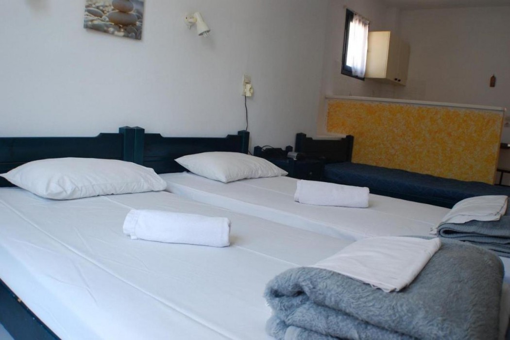 Renia Hotel 10/60