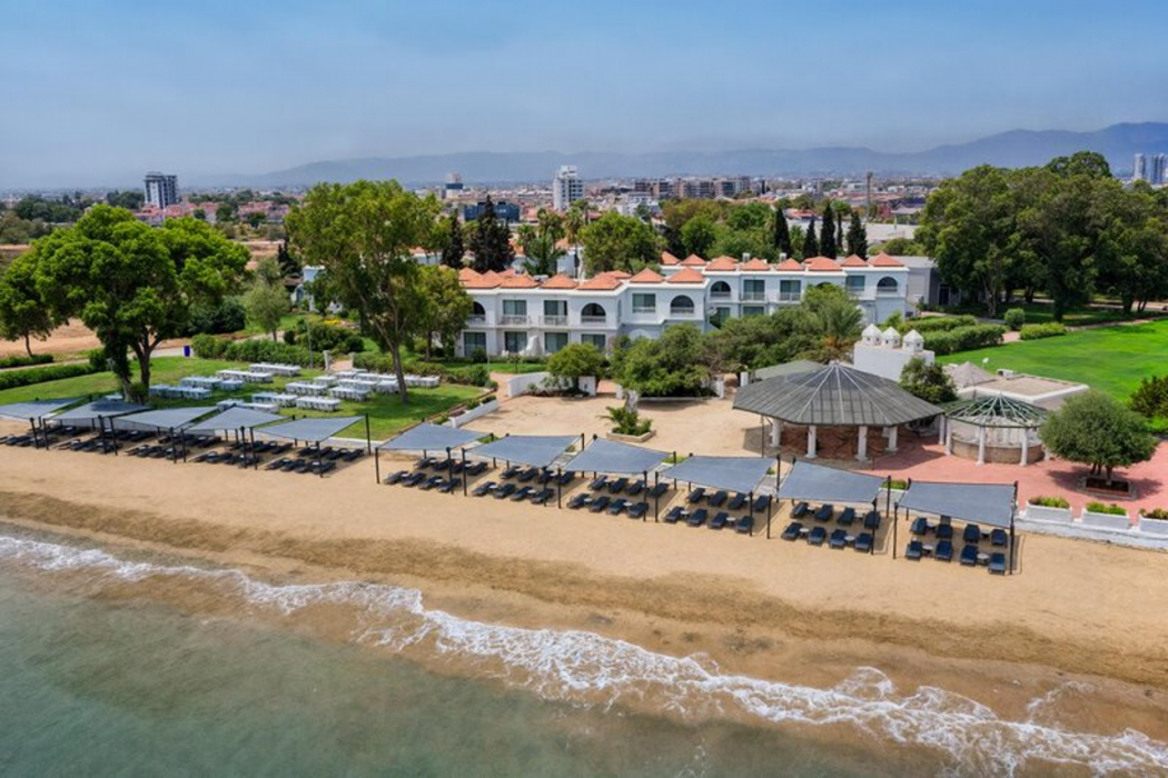Merit Royal Gardens Hotel & Casino in Trikomo