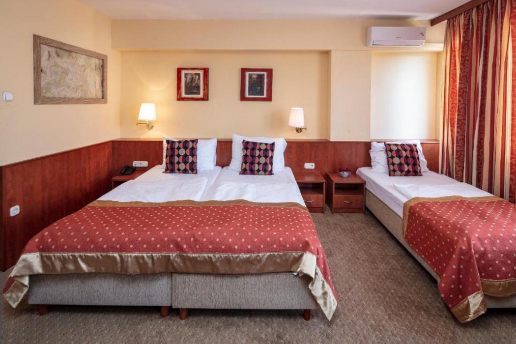 Hotel Charles 19/67