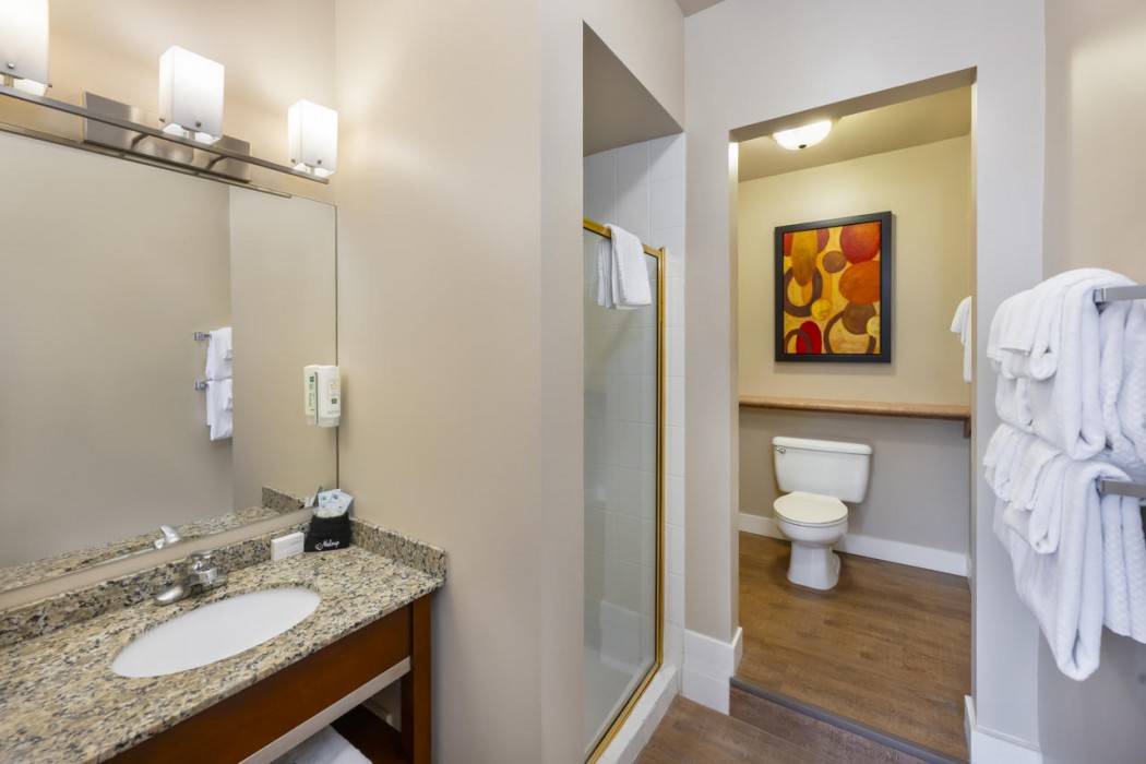 Quality Inn & Suites Downtown Vancouver 35/67