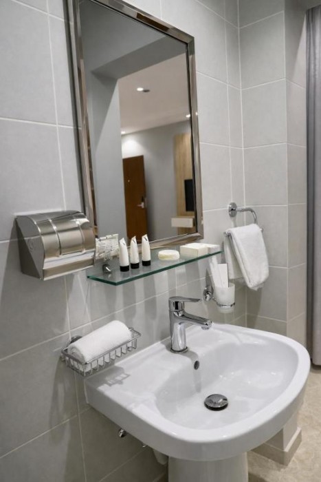 Bathroom at Ajnhat alshmal Serviced Apartments, TABUK