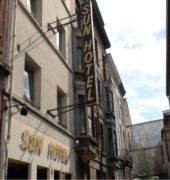 Sun Hotel 1/54