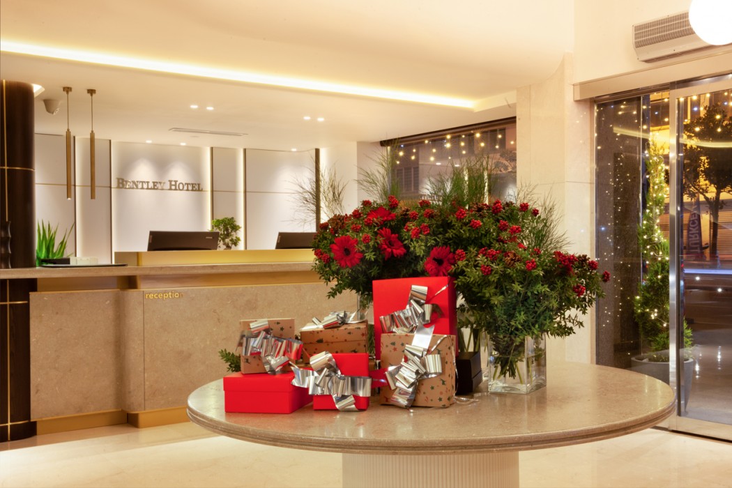 Bentley Hotel Bosphorus 11/86