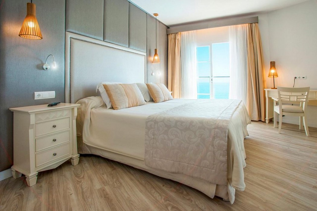 Viva Cala Mesquida Resort and Spa 7/99