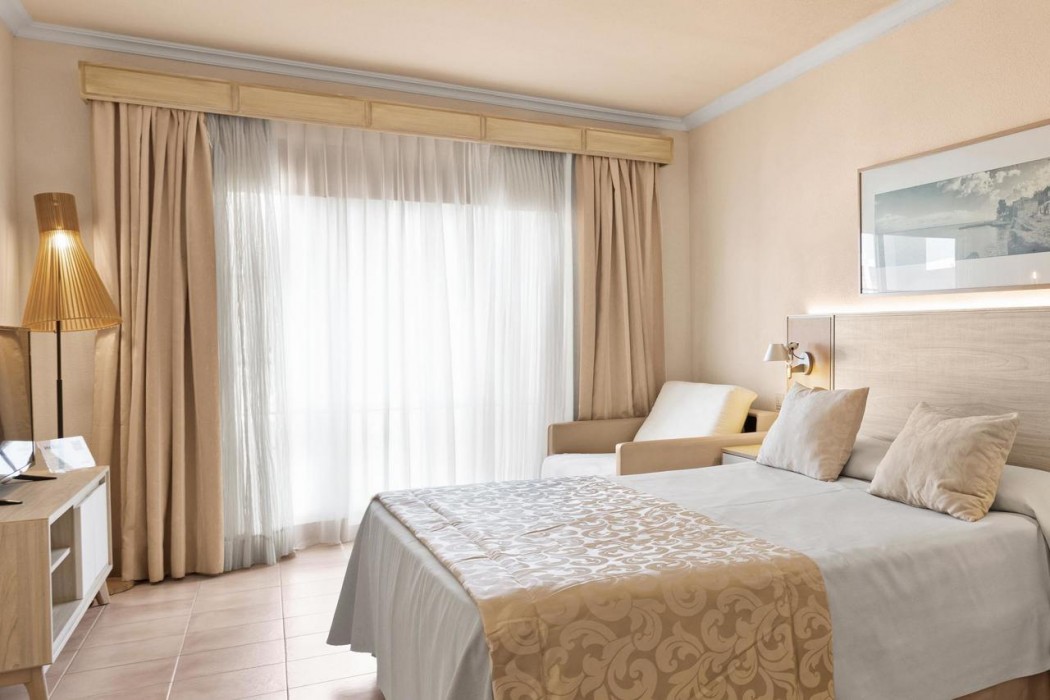 Viva Cala Mesquida Resort and Spa 34/99
