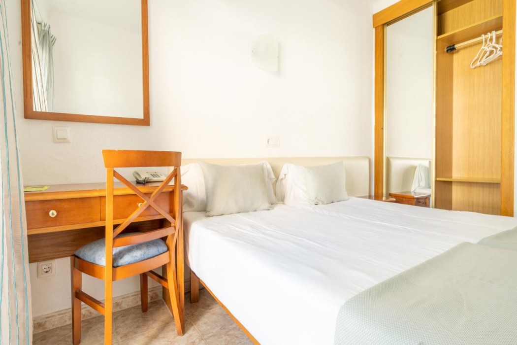 Houm Nets Hotel - Adults Only 12/66