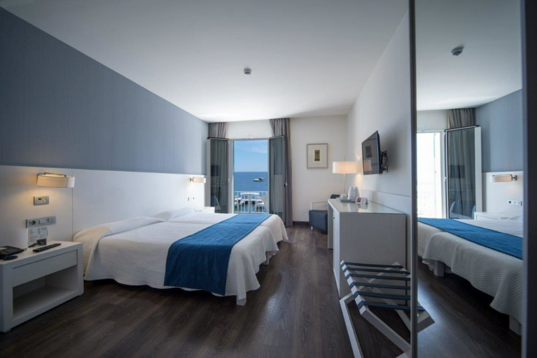 Hotel Cala Bona 18/72