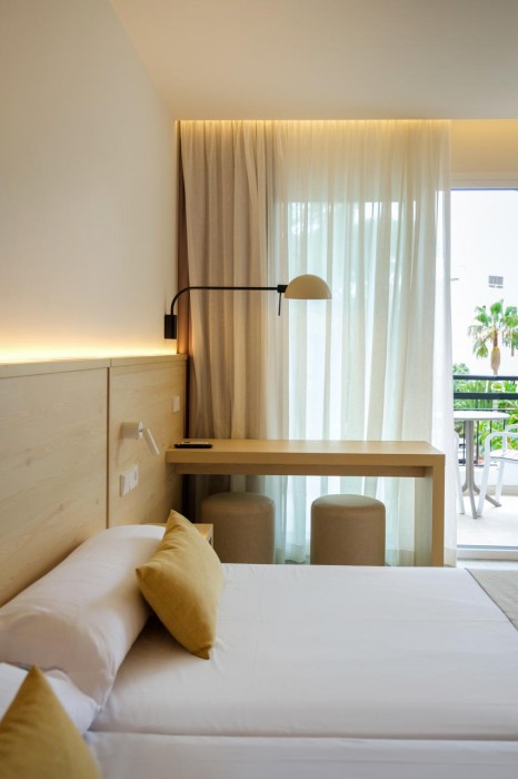 Cala Ferrera Hotel 84/191