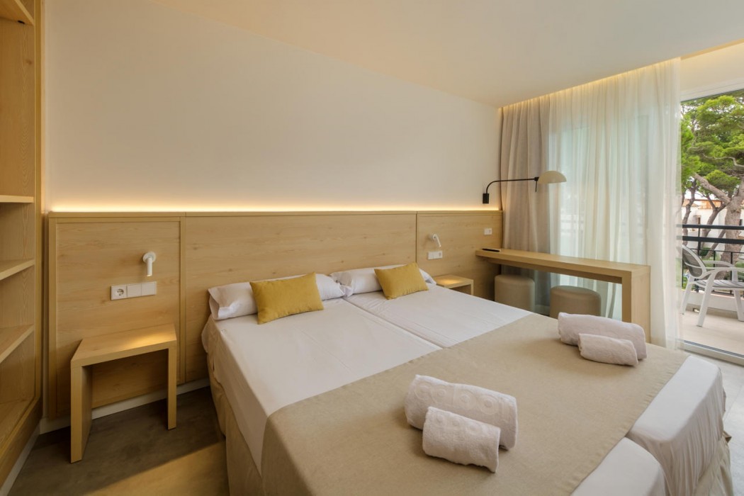 Cala Ferrera Hotel 20/191