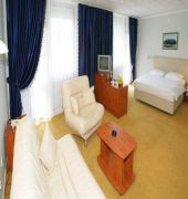 Novi Sad Hotel 7/54