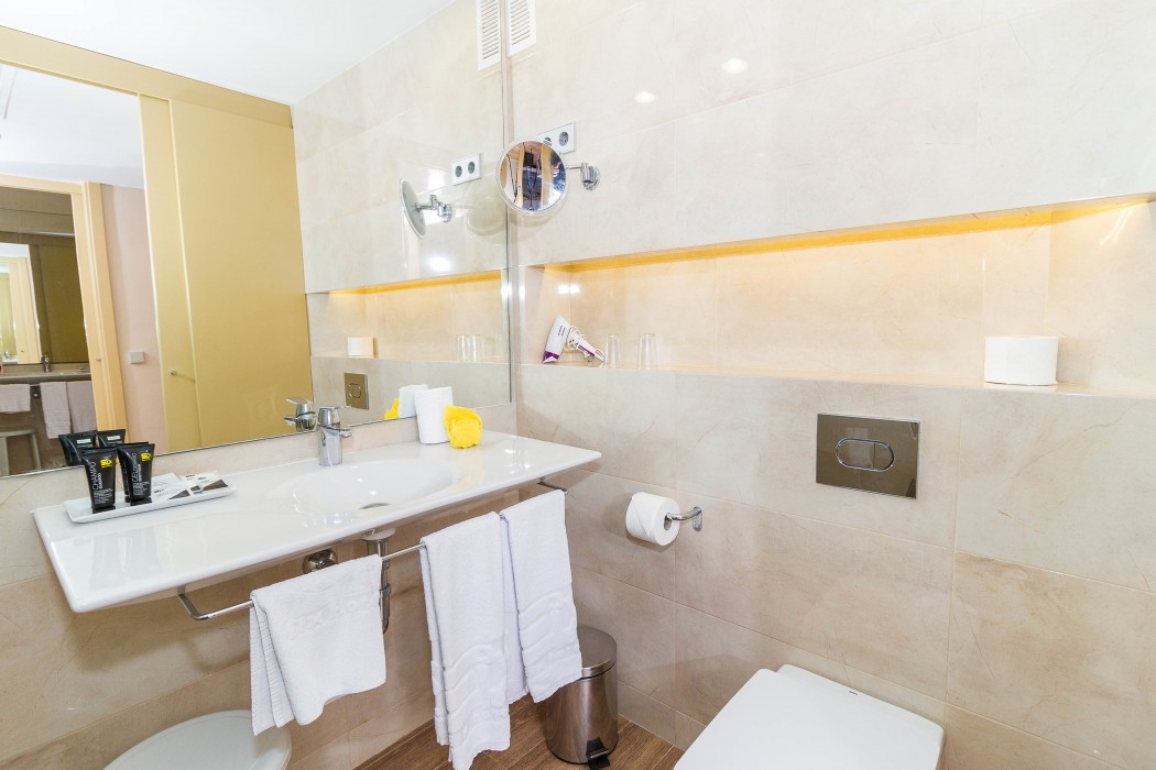 Eix Platja Daurada Hotel and Spa 40/97