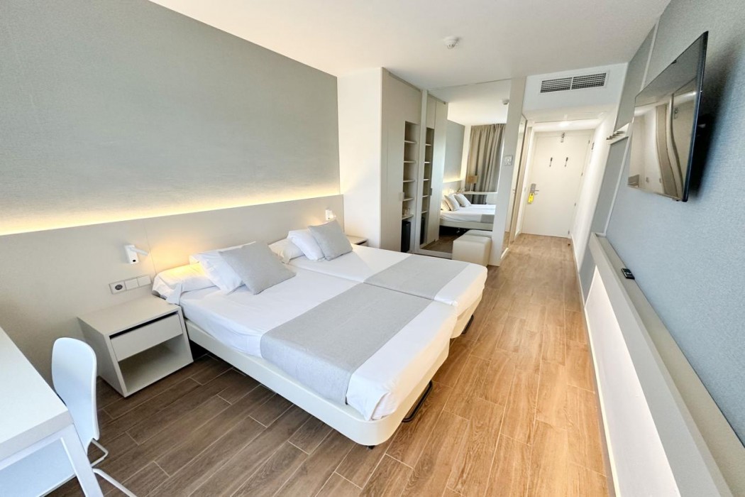 Eix Platja Daurada Hotel and Spa 12/97