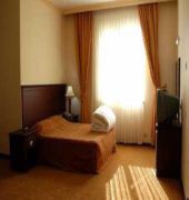 Met Gold Hotel 5/22