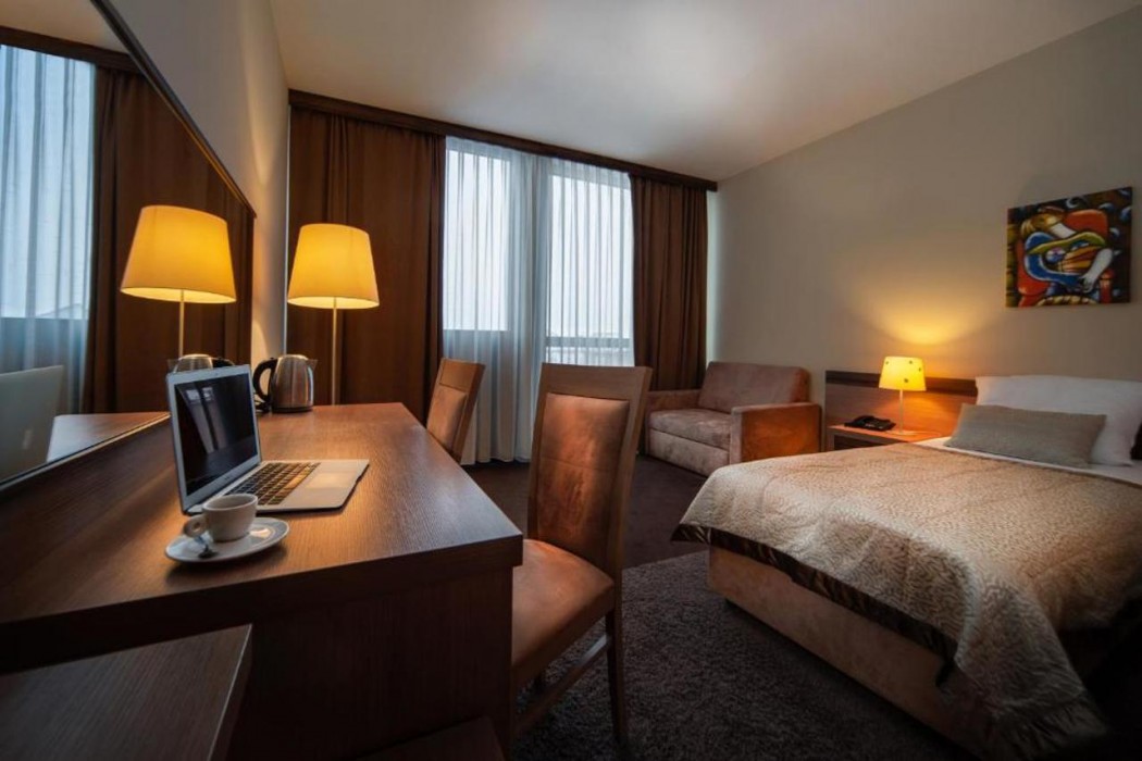 Hotel Kras 27/61