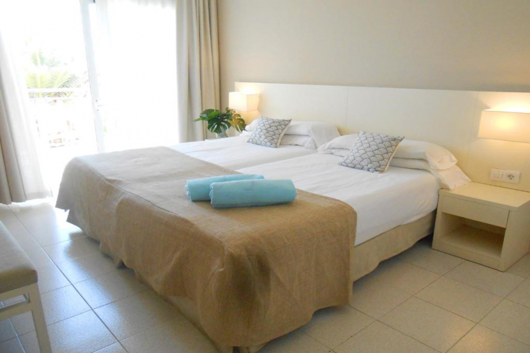 Los Olivos Beach Resort 9/60