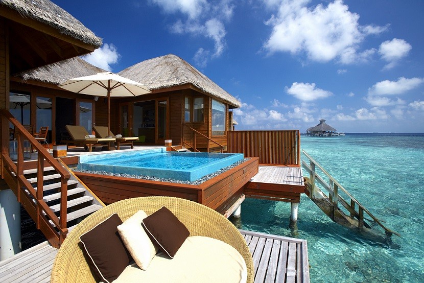 OCEAN BUNGALOW WITH POOL-Transfer Included