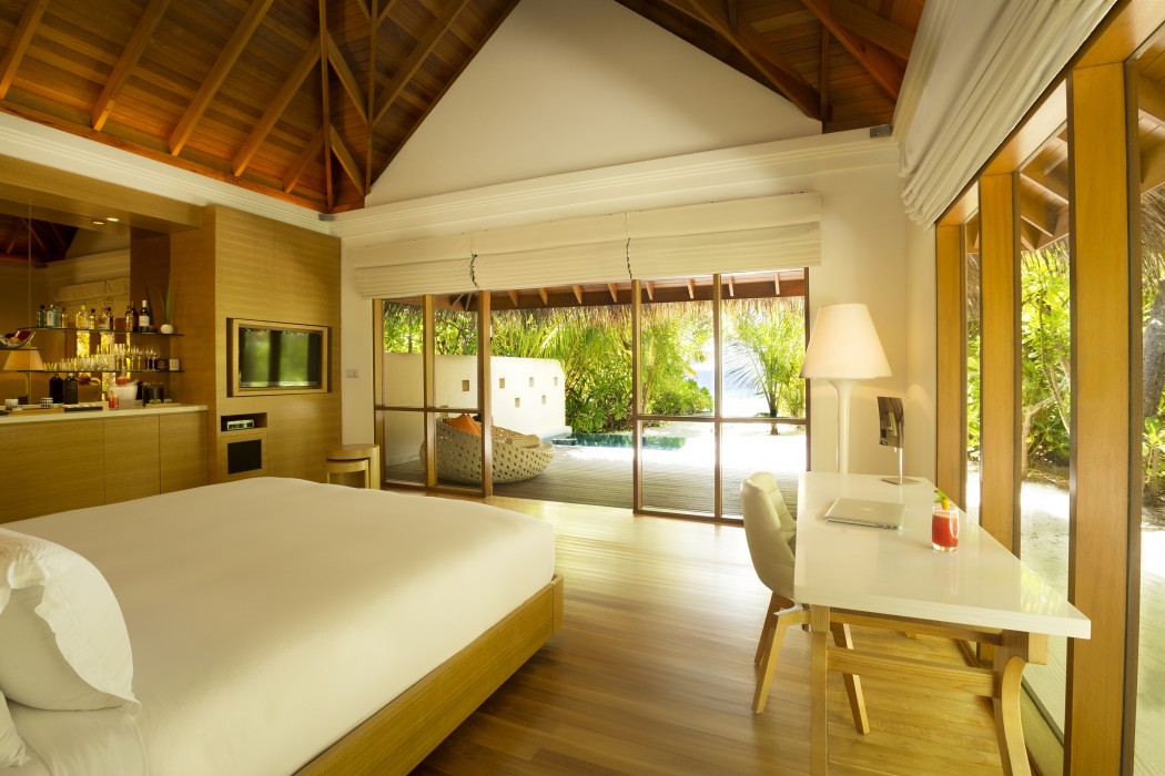 DELUXE BEACH BUNGALOW WITH POOL-Transfer Included