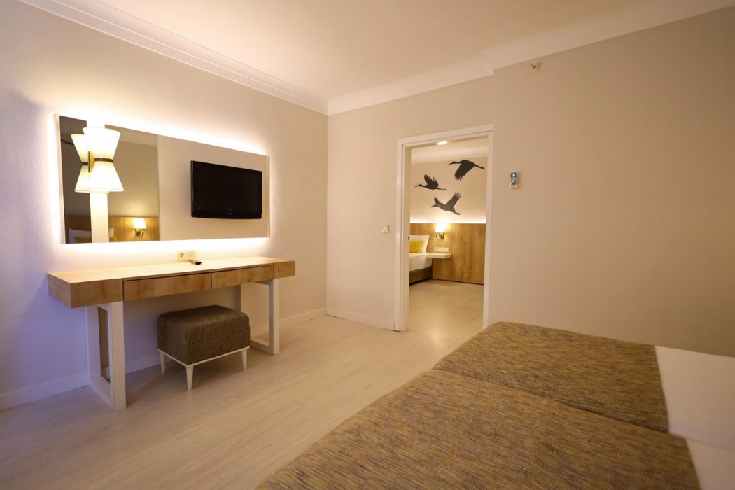 Nova Park Hotel 8/64