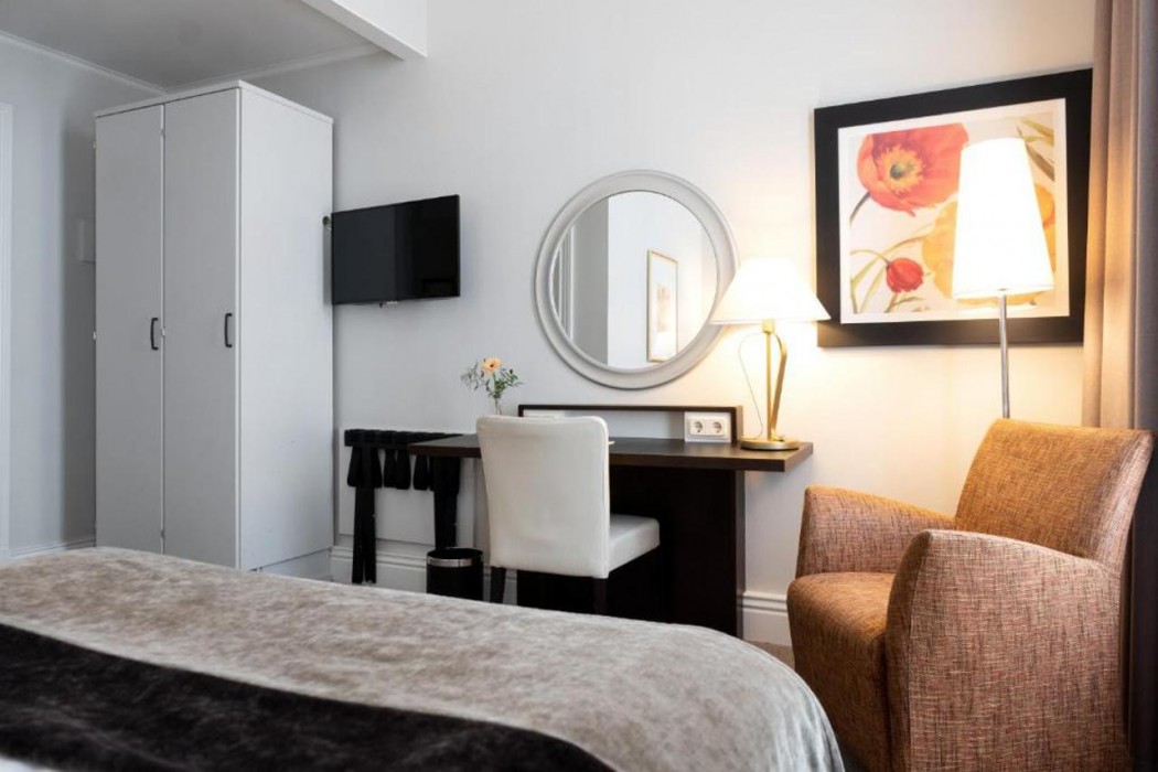Elite Hotel Knaust 12/16