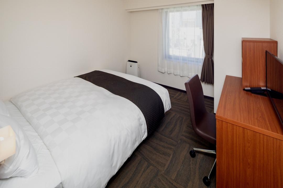 Double Room (Non-smoking)