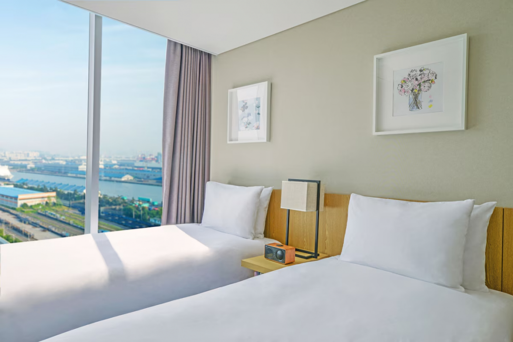 Harbor Park Hotel 10/51