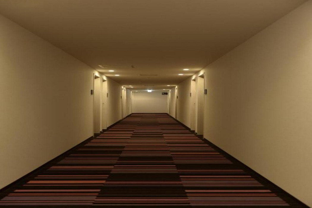 the b 赤坂見附 写真2