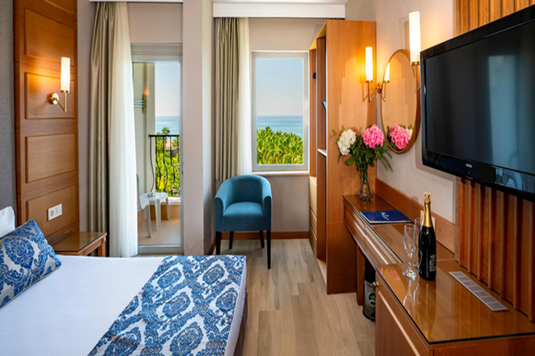 Royal Atlantis Beach 12/48