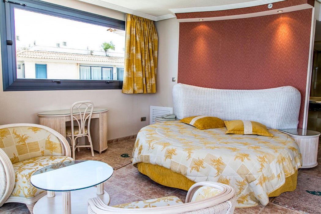 Volga Hotel 22/70