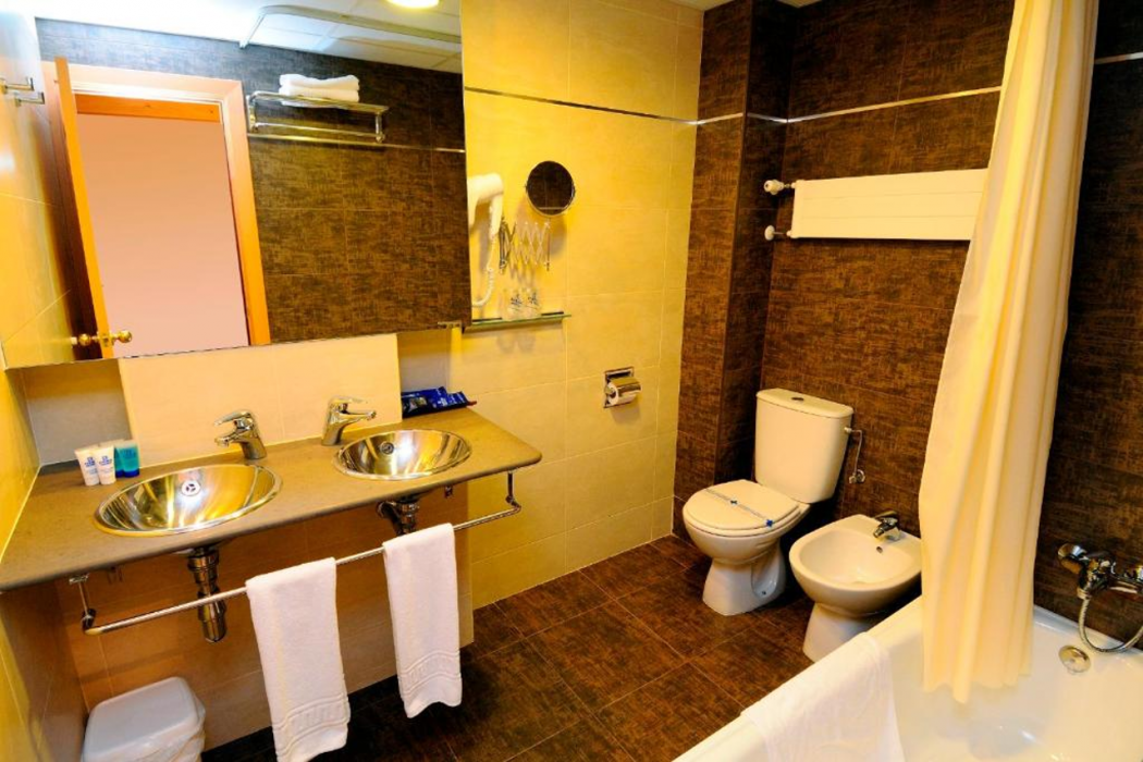 Evenia Monte Alba Hotel 12/53